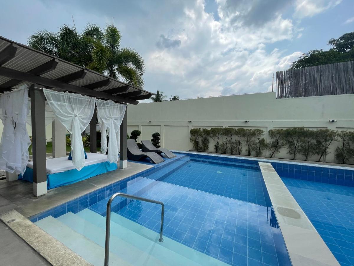 Ezekiel'S Private Hot Spring Resort Calamba  Kültér fotó