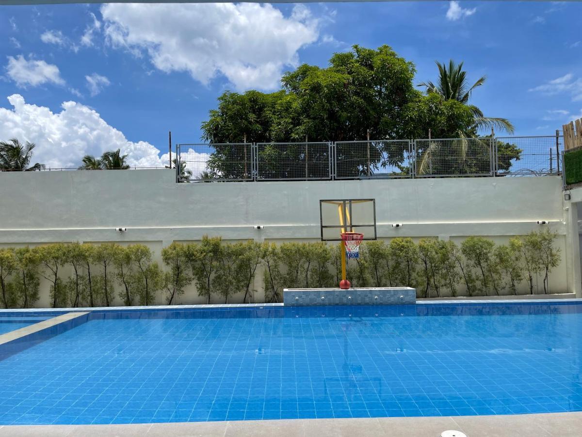 Ezekiel'S Private Hot Spring Resort Calamba  Kültér fotó