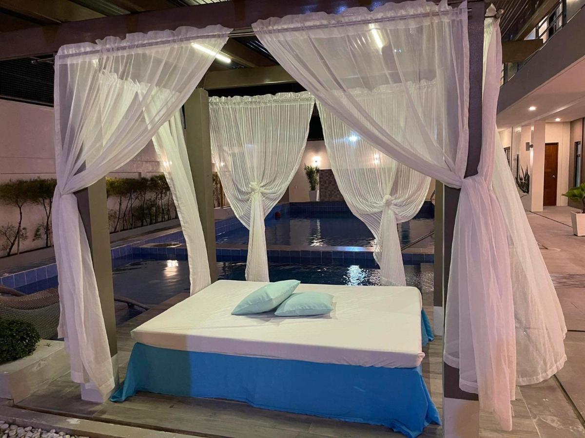 Ezekiel'S Private Hot Spring Resort Calamba  Kültér fotó
