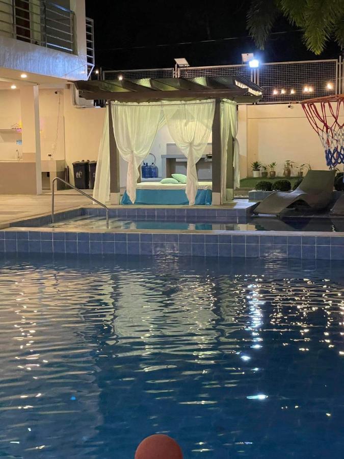 Ezekiel'S Private Hot Spring Resort Calamba  Kültér fotó