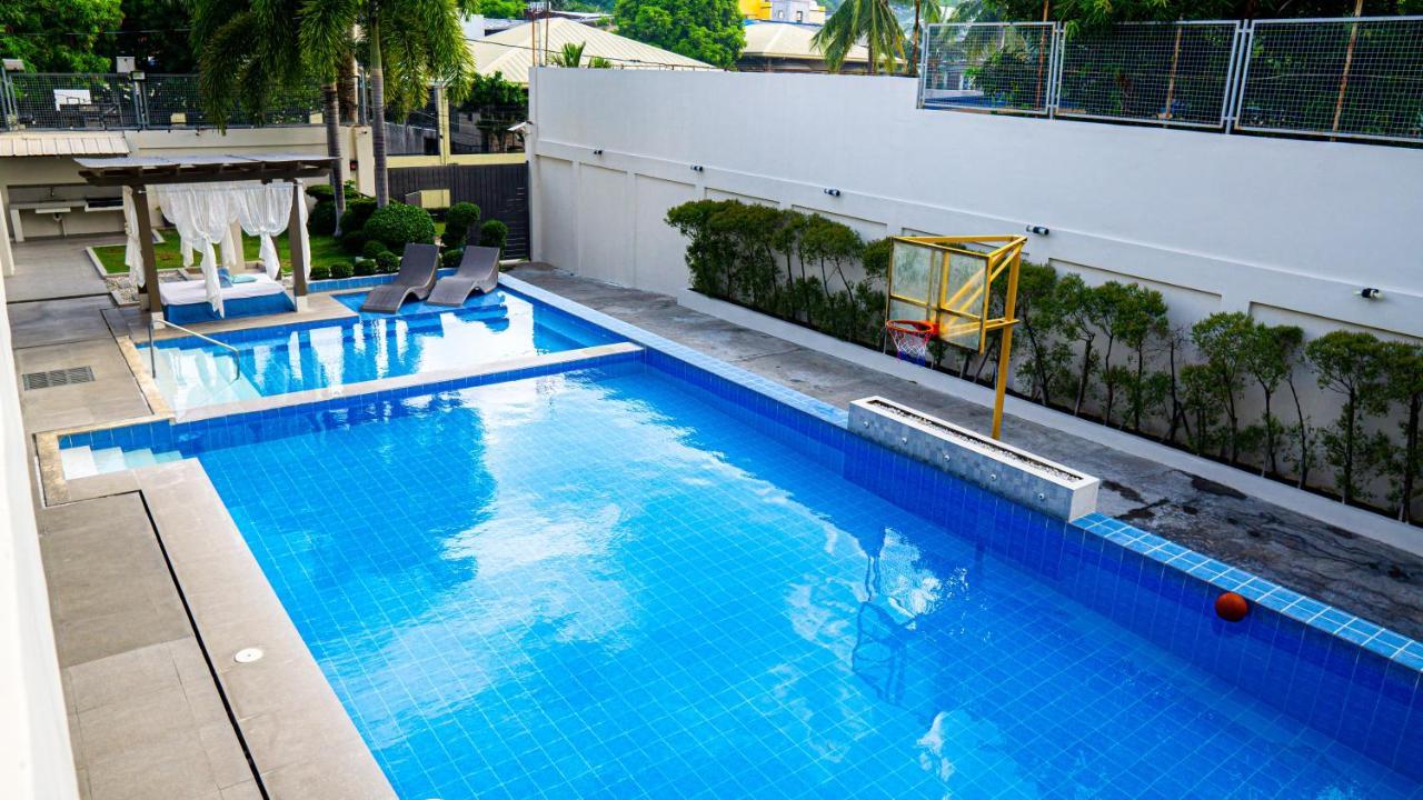 Ezekiel'S Private Hot Spring Resort Calamba  Kültér fotó